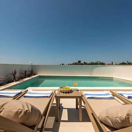 Mare Zadarvillas Вилла *