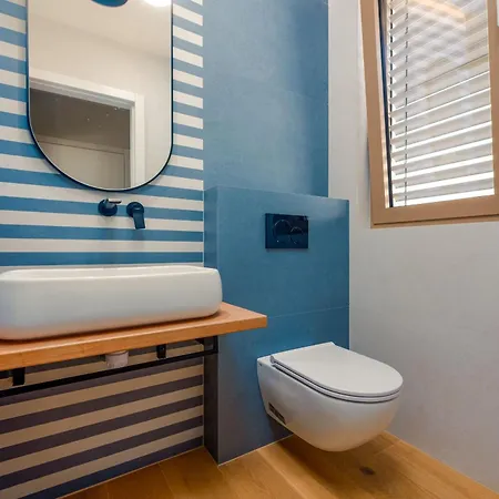 Mare Zadarvillas Вилла